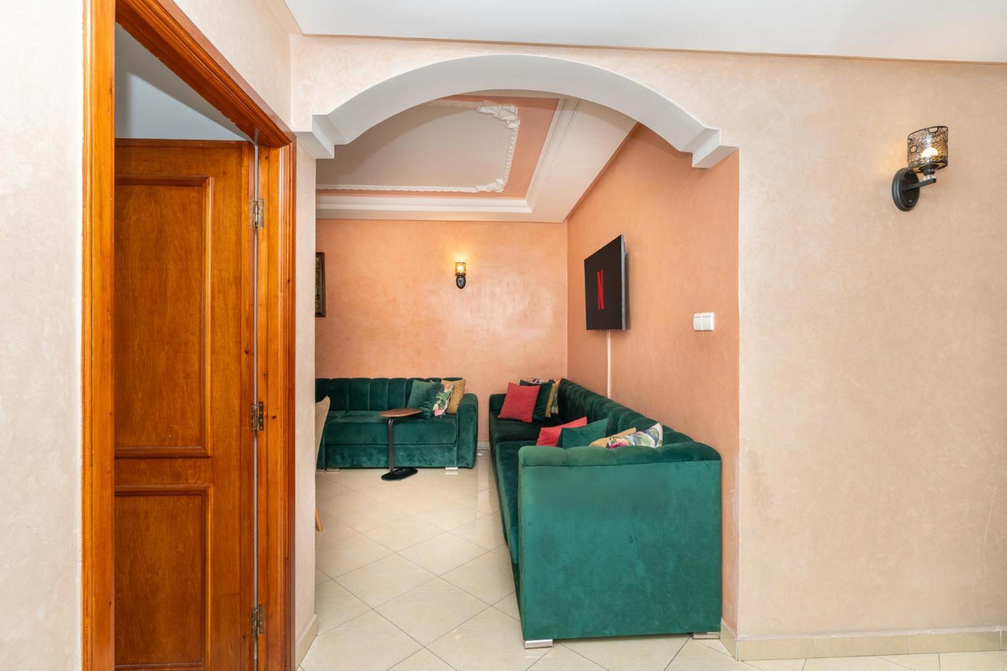Appartement 2 Chambres Pres De La Corniche Tangier Exterior photo